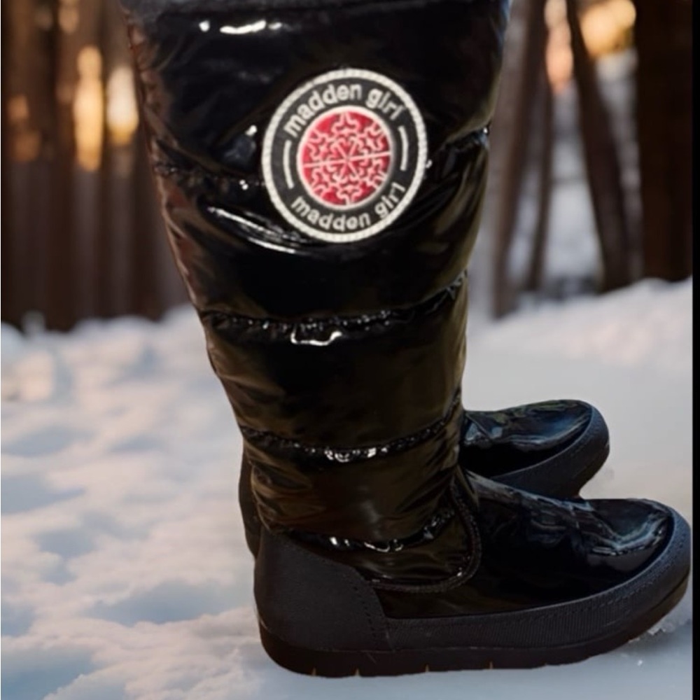 Madden Girl Iggloo Shiny Puffer Tall Snow Rain Boots., Women’s Size 10